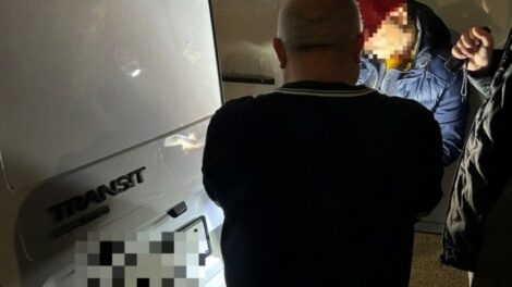 Börtön helyett bujkált