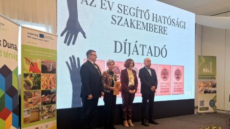 Együtt lélegzik a gazdákkal