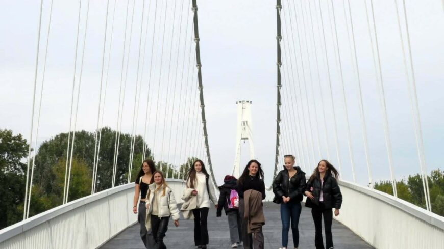 img_Eszeken_jartak_a_gimnazistak-1