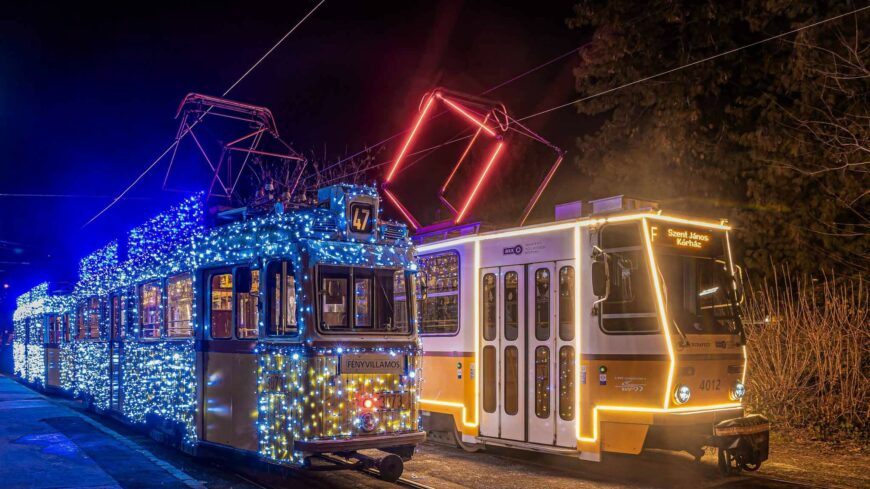 img_Penteken_indul_a_BKV_unnepi_fenyflottaja-1