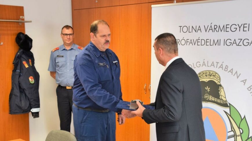 img_Szolgalaton_kivuli_helytallasert_meltattak_a_kollegat-1