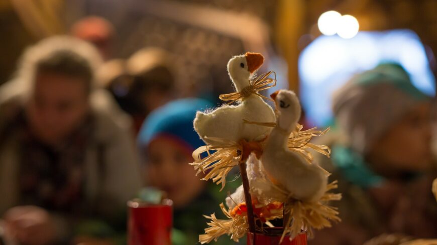 img_ujborfesztival_es_Libator_varja_a_latogatokat_a_szentendrei_Skanzenben-3