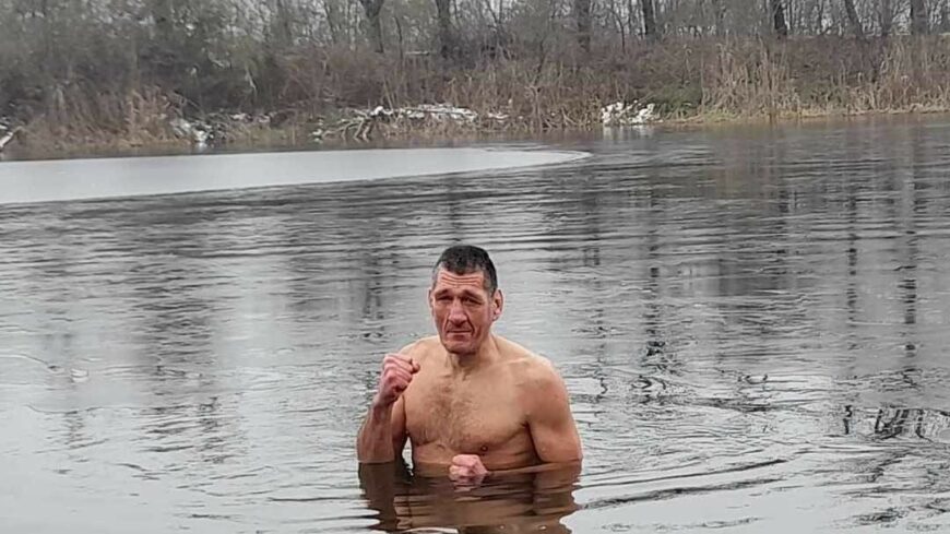 img_Dideregni_es_izzadni_fognak_a__Csorgen_