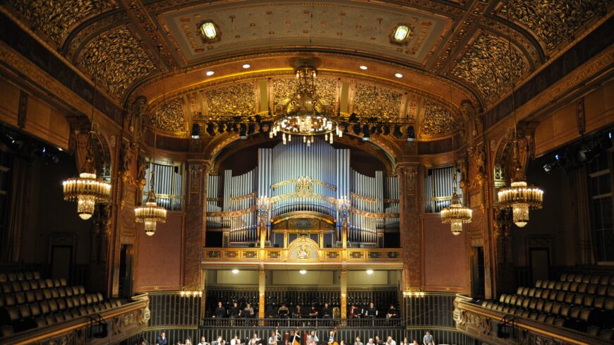 img_Dupla_karacsonyi_koncerttel_varjak_a_kozonseget_a_Zeneakademian