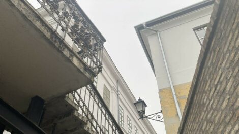 Frontmentes, hideg idővel startol a hét