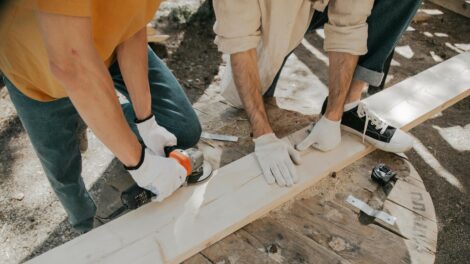 Százezrek a semmiért