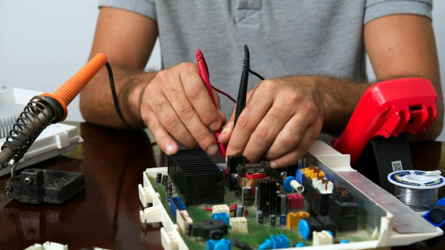 img_Elektronikai_muszereszt_keres_a_korhaz-1