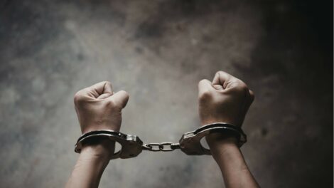 Hónapokon át terítették a kristályt és a marihuánát – több embert vettek Pest vármegyében