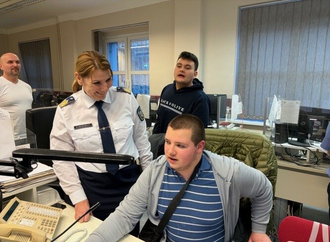 img_Nyitott_kapuk__nyitott_szivek