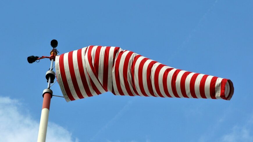 img_Viharos_szellel_erkezett_meg_a_hidegfront__a_vasuton_maris_vannak_fennakadasok