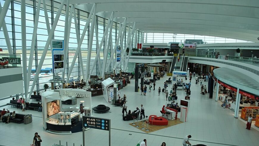 img_Tobb_jaratot_toroltek_a_Liszt_Ferenc_repuloteren-3