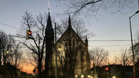 Többször előbukkan a nap