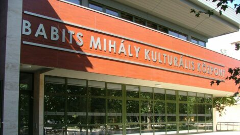 Ünnepi nyitvatartás a „Babitsban”