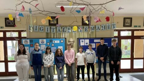 Az eredményre várva