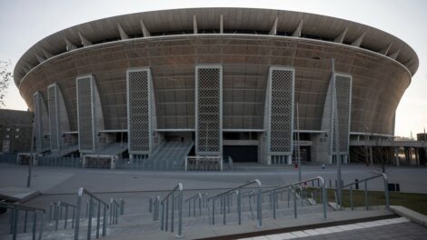 A BL-döntő előtt elszabadultak az indulatok: tömegverekedés tört ki a Király utcában
