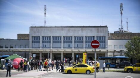BL-döntő: jelentősen megnőtt a forgalom a budapesti repülőtéren