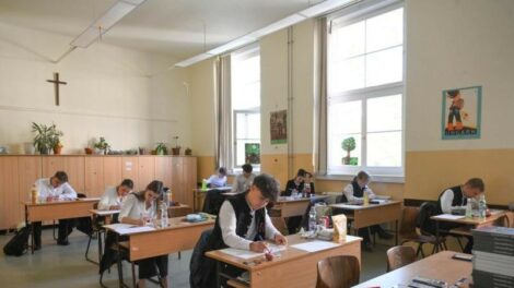 Ilyen volt az idei érettségi: könnyebb töri, nehezebb magyar és szinte változatlan matek