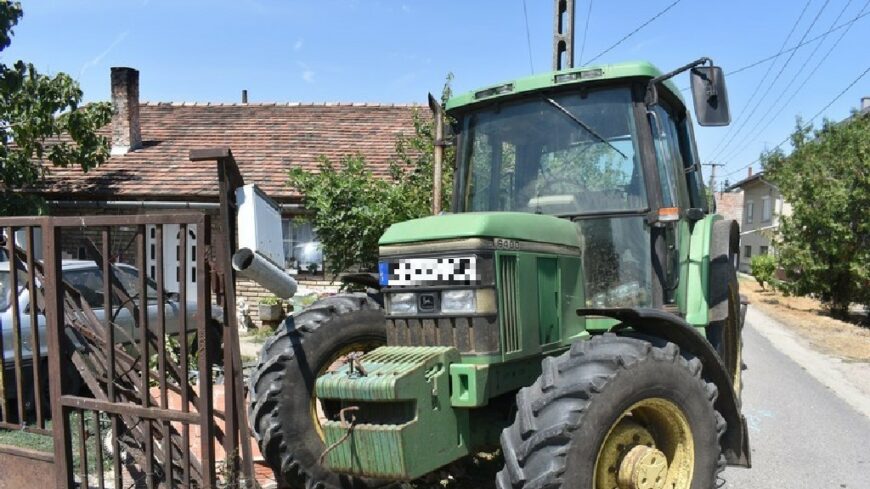 img_Keritest_dontott_ki_az_ittas_traktoros