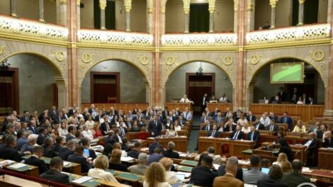 Az Országgyűlés ma államfővé választhatja Baka Andrást
