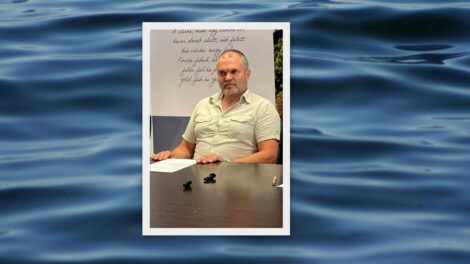 Dr. Sárosi József a víz tiszteletére kér