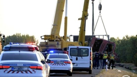 Többen elhunytak az éjszakai balesetben