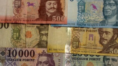 Néhány óráig örülhetett a talált pénznek