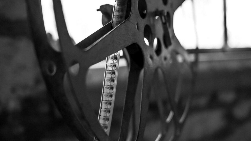 img_Tortenelmi_Filmklub_a_muzeumban