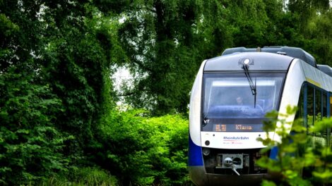 Halottak napja – Nagyobb járműkapacitással készül a MÁV-csoport